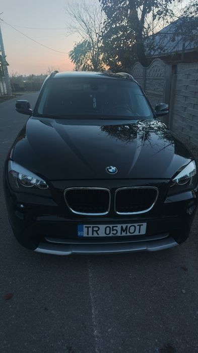Vând BMW x1 an 2011 acte valabile fiscal tot ce trebuie