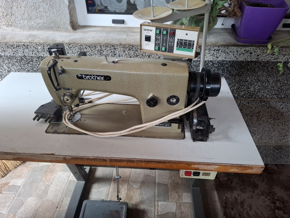 Шивашка машина комплект