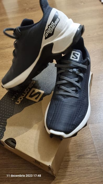 Adidasi salomon baieti