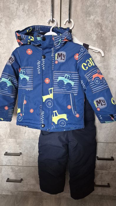 Продам зимний комбинезон (куртка и штаны) для мальчика, размер 92