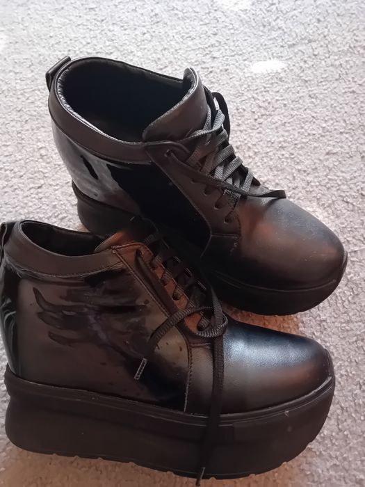 Дамски обувки естествена кожа