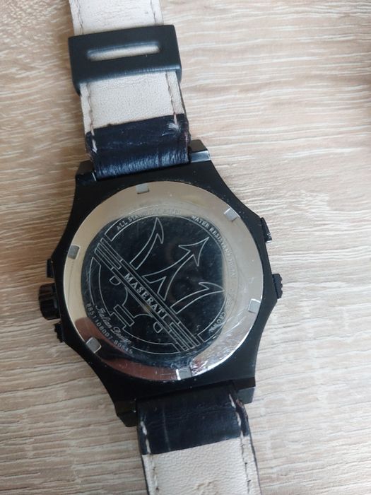 Часовник Maserati