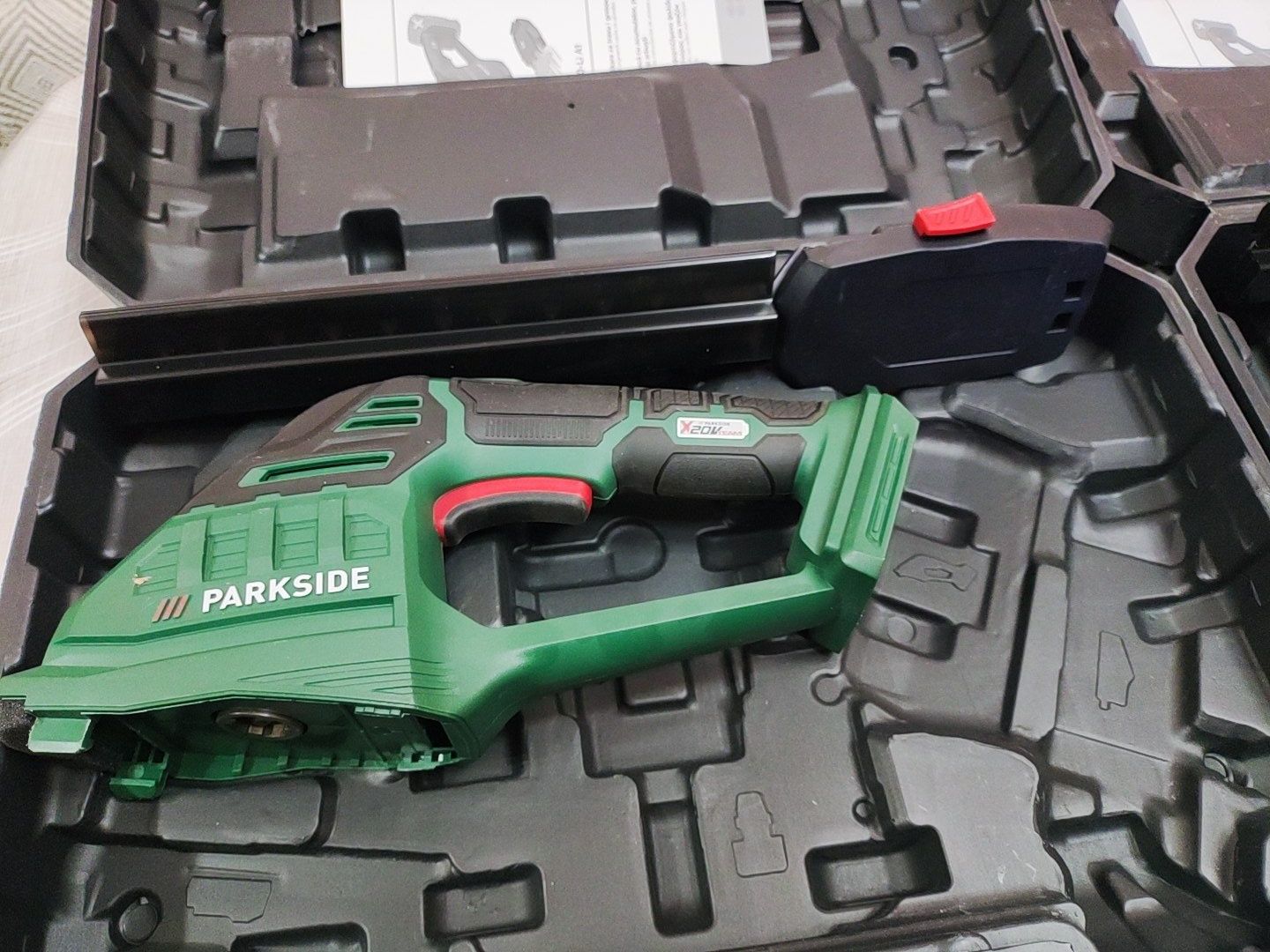Акумулаторна ножица за трева и храсти Parkside PAGS 20-Li A1