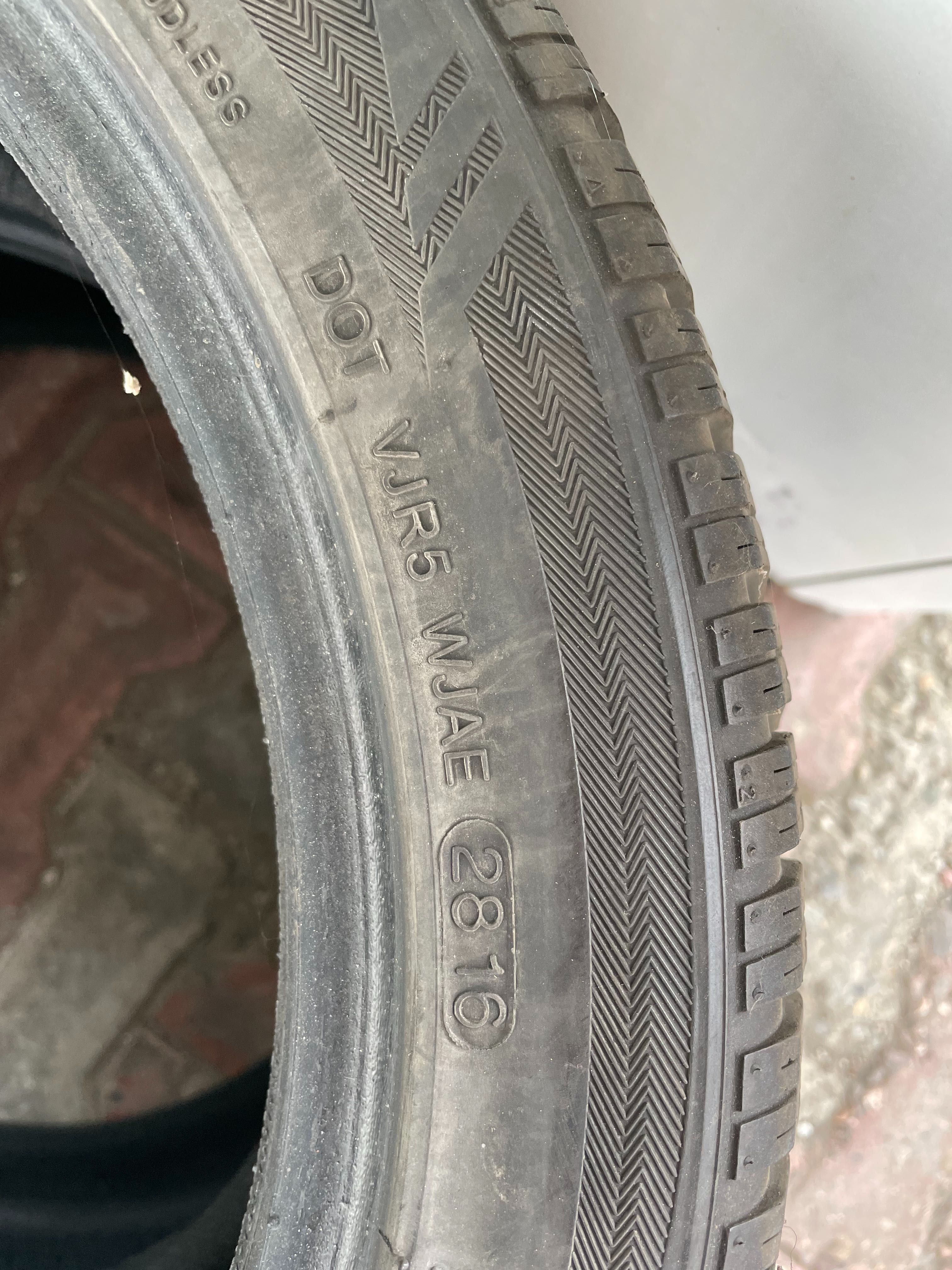 Зимни гуми Aeolus 225/45 R17 2 броя