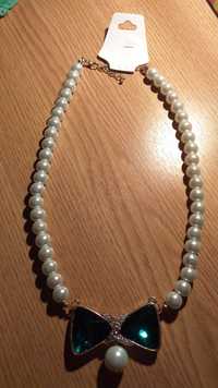Colier - perle artificiale si piatra de efect