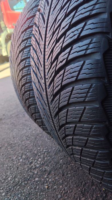 4бр. зимни гуми 235/45/18 Michelin Pilot Alpin 5 
dot23
6.97мм
Много д