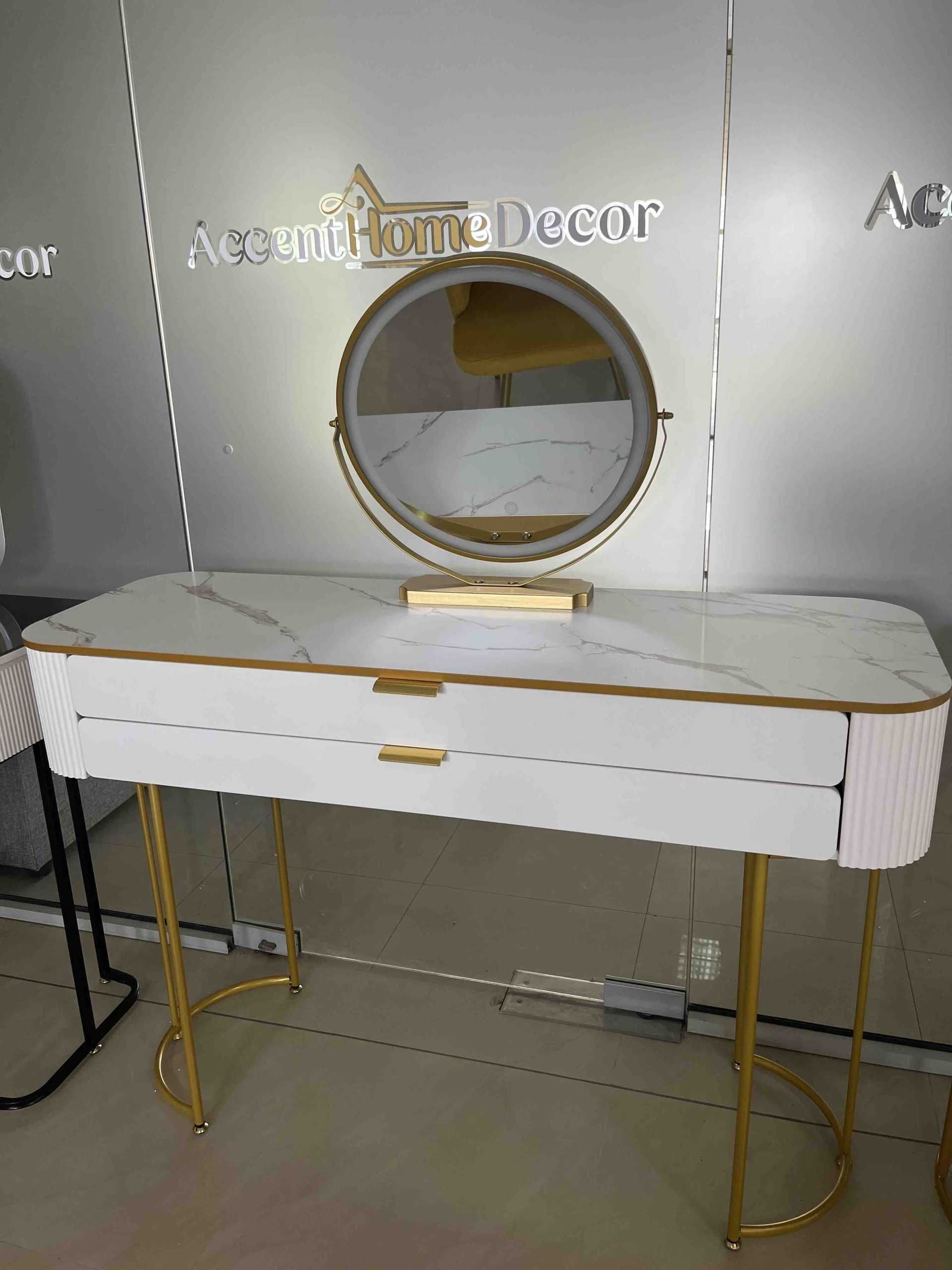 Тоалетка, 120х76h см, бял цвят