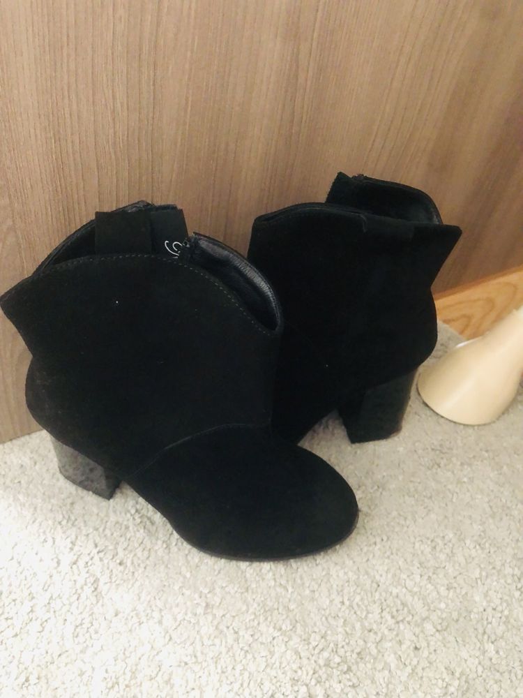 Vand botine piele marime 34