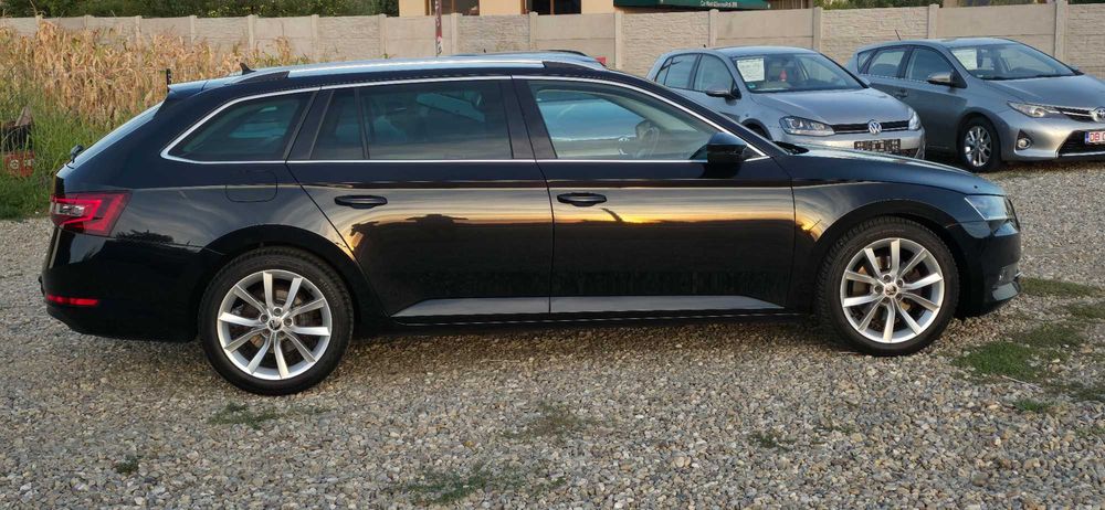 Skoda Superb 2.0 TDI 150 CP DSG