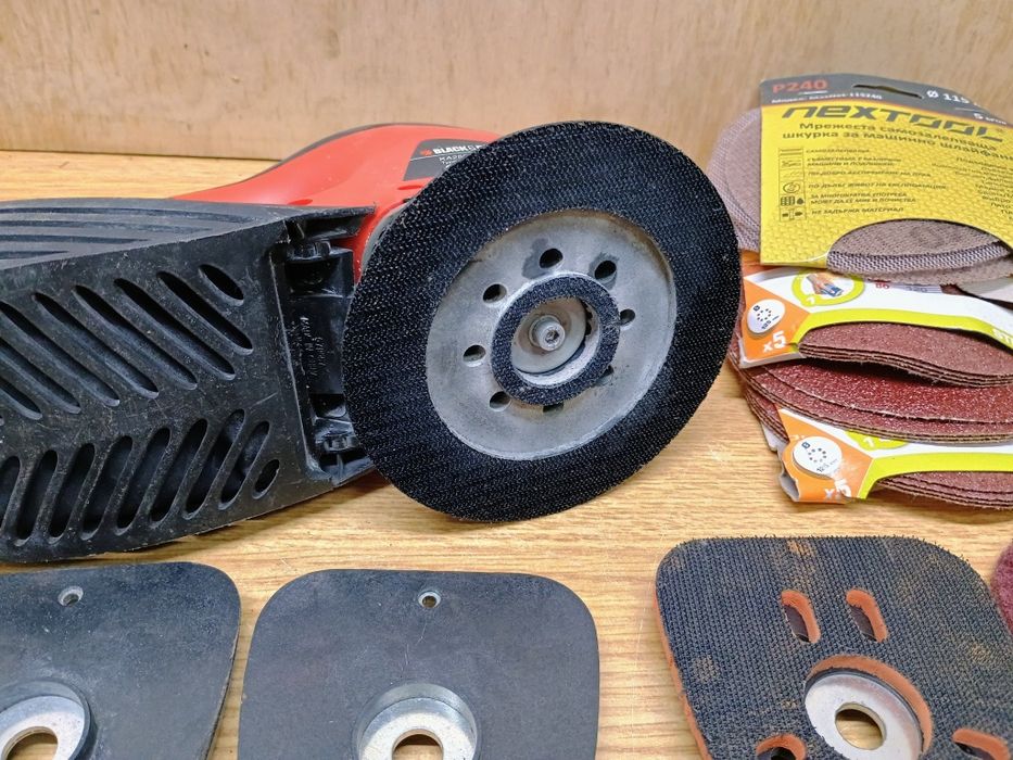 Виброшлайф Black Decker