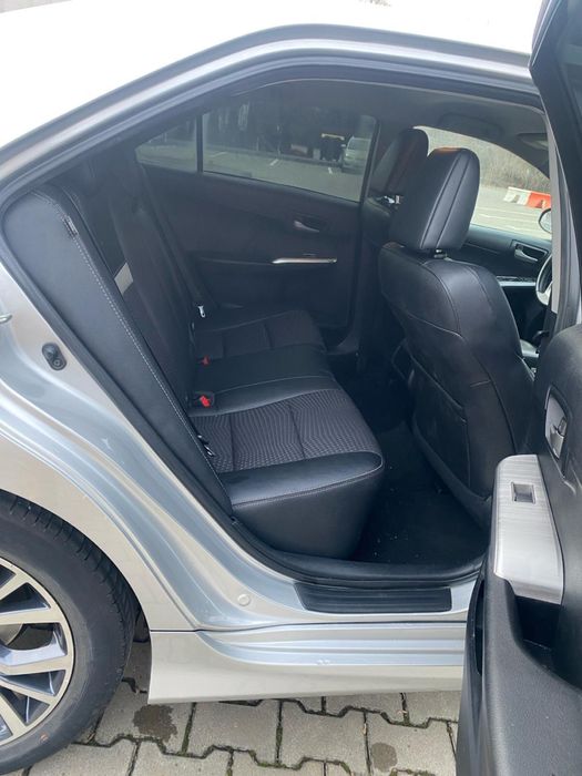 Toyota Camry 2,5 Benzina aspirat 180 cp