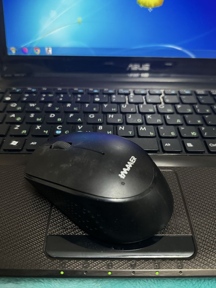 Asus kampyuter yaxshi sastayannada sichqoncha qoshib beriladi
