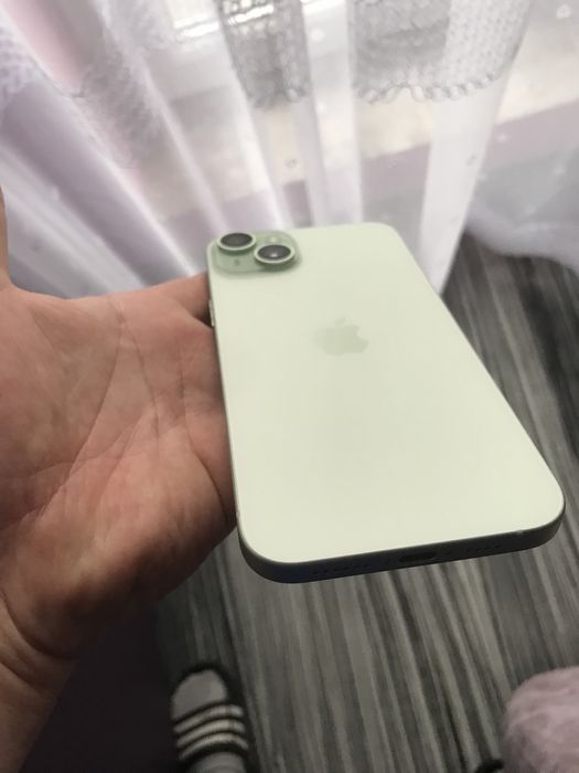 Vand iphone 15 plus ca nou la cutie 128gb