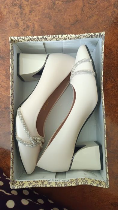 Аяқ киім әйелдерге,өте ыңғайлы