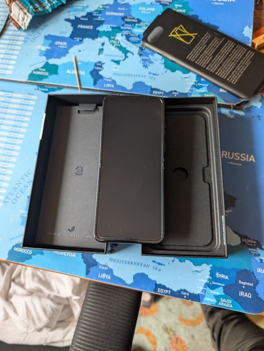 Motorola Razr 60 blue