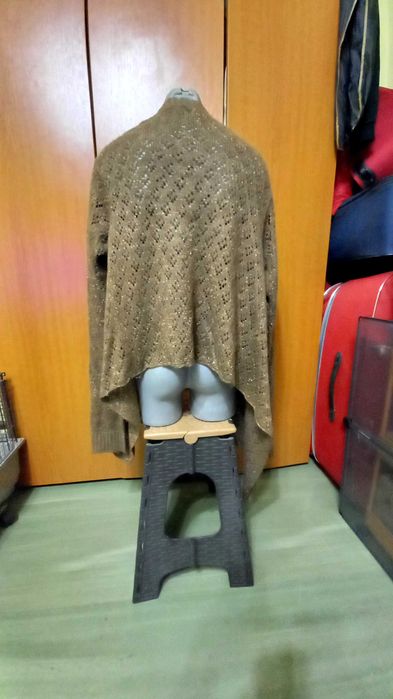 Pulover /Cardigan perforat maron cu fir auriu Zingara , M