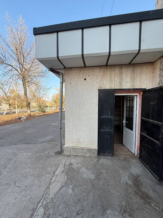 Срочно Продаеться Нежилой помещение в городе Чирчик 9-микрарайоне