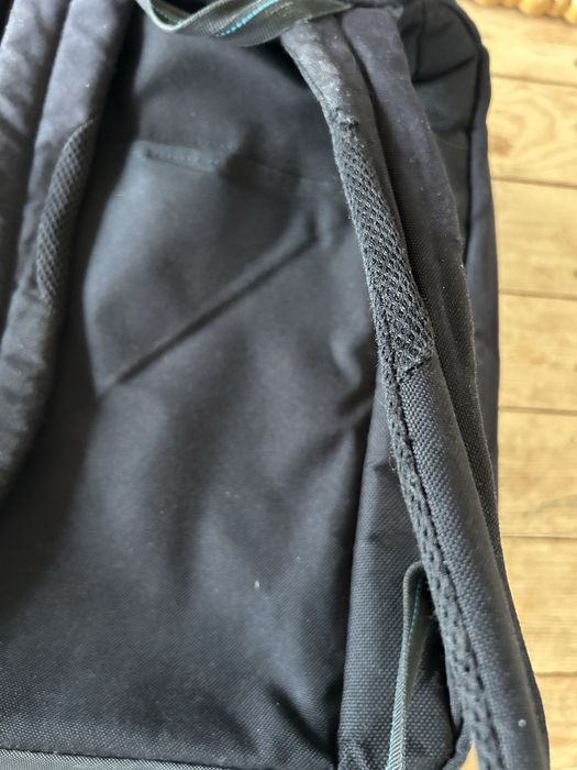 Продавам раница за лаптоп Samsonite – втора употреба