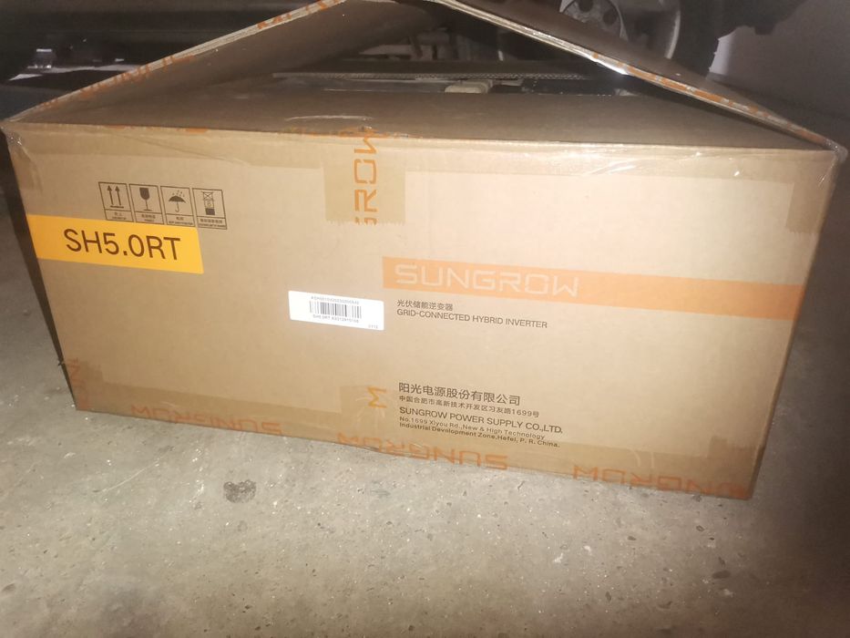 Vând invertor de 5kw