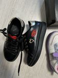 Детски маратонки Nike , adidas 32 номер , кожени обувки , блуза , клин