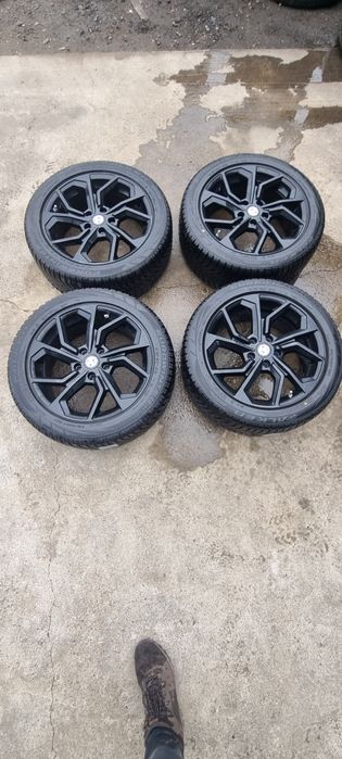 Jante MG ZS R17,5×112+Anvelope Iarna