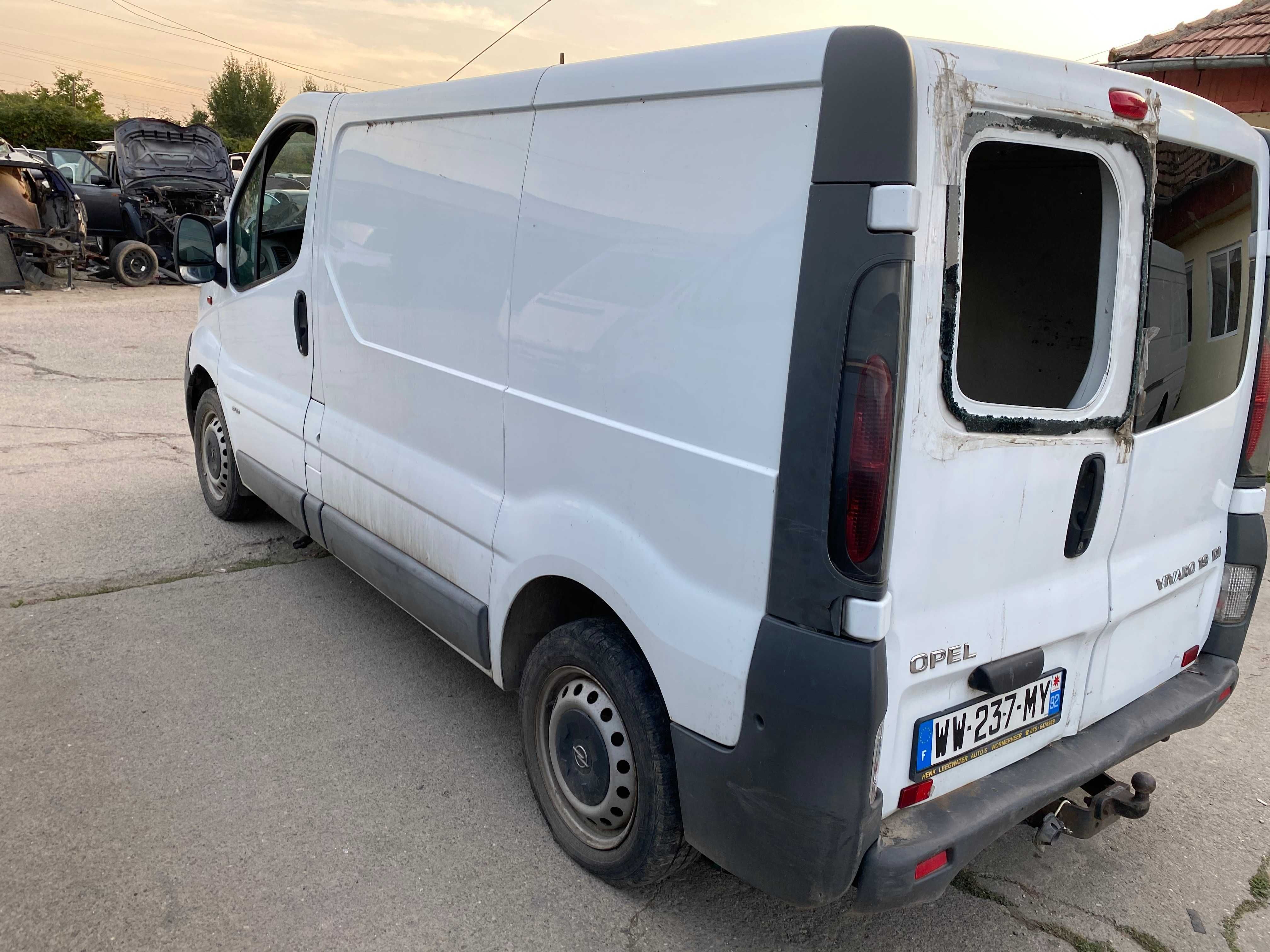 Chiuloasa Vibrochen Bloc Piston OPEL VIVARO 1.9 DTI tip F9Q mediu 2006