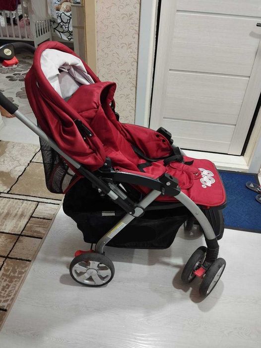 Продается коляска Goodbaby в хорошем состоянии в полном комплекте