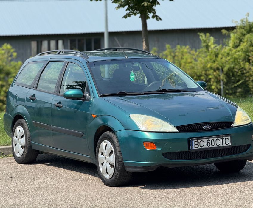 Ford Focus Break 1.6i - 799€ -