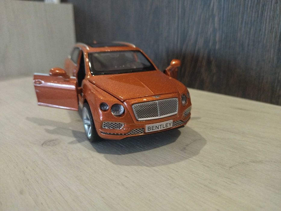 Метална количка Bentley Bentayga !!!