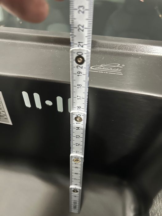 Нова Черна мивка за вграждане със сифон