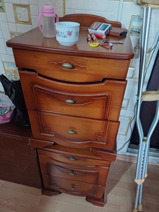 Продам 2 тумбочки