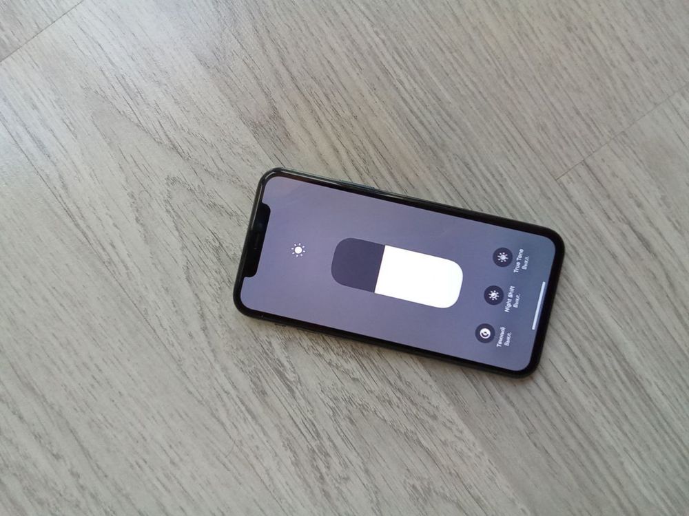 Iphone 11 pro green