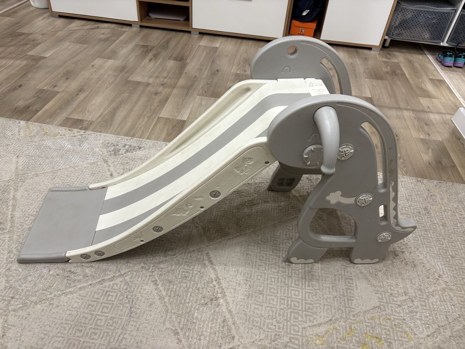 Горка детская пластиковая для дома