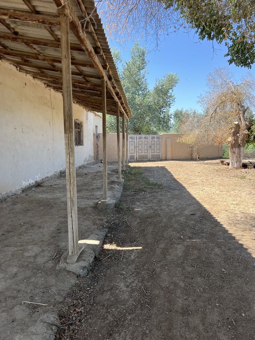 Ферма  кошимча ери билан сотилади