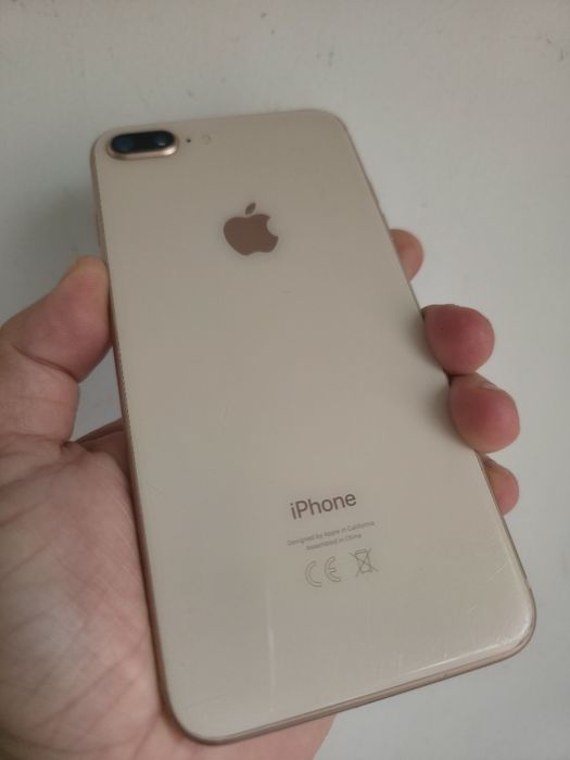 IPhone 8 Plus,Gold,Impecabil,100% bateria