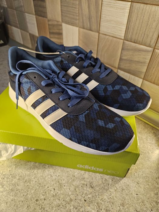 Кросовки Adidas Lite Racer. Р42. Новые оригинал.