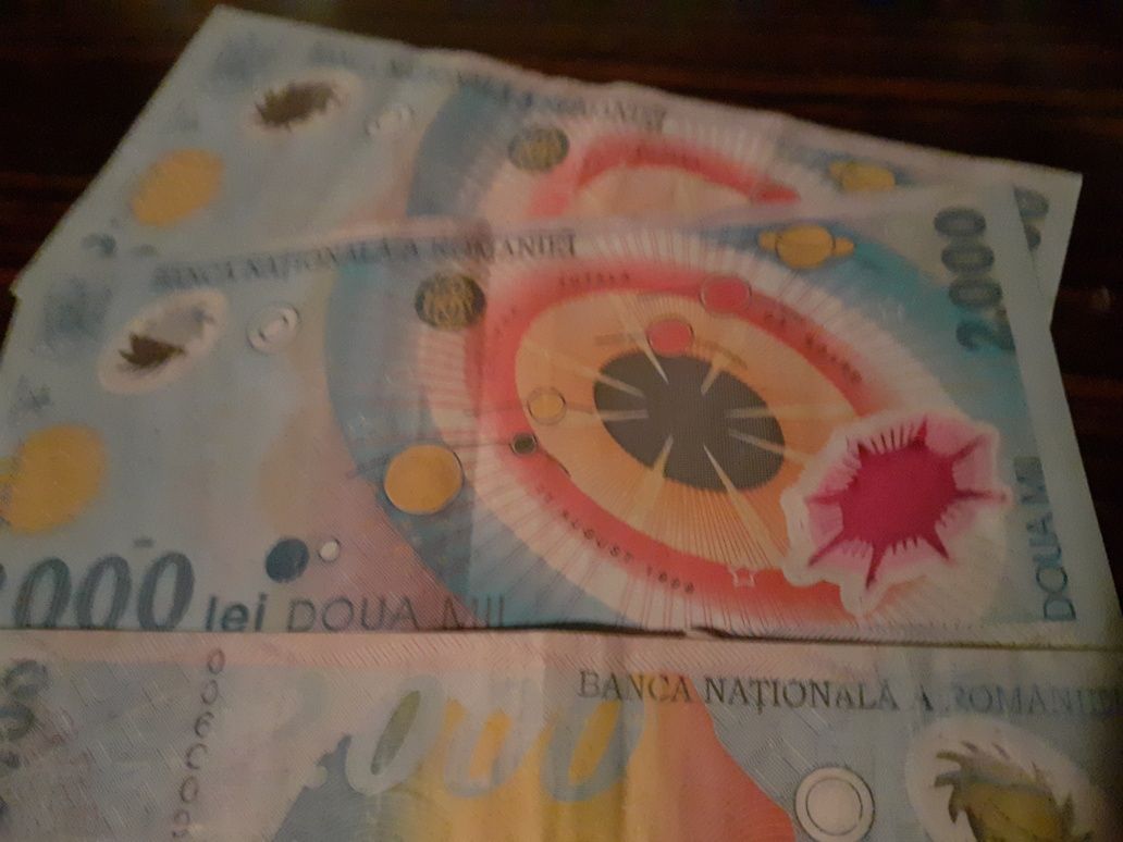 Bancnote de 1000  si 2000 lei