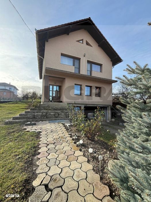 Casa individuala 201 mp utili, 1400 teren, Dezmir