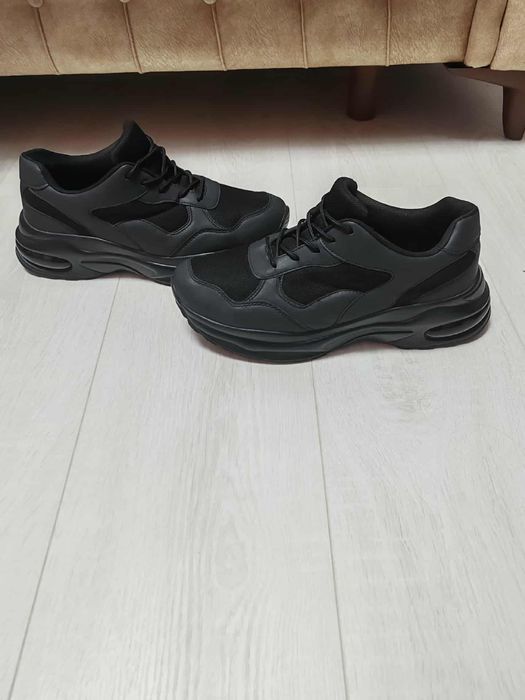 Adidași sport Even&Odd