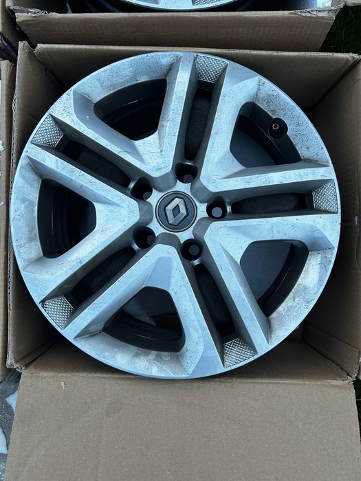 Vand set 4 jante 16” cu capace originale Renault Megane 4