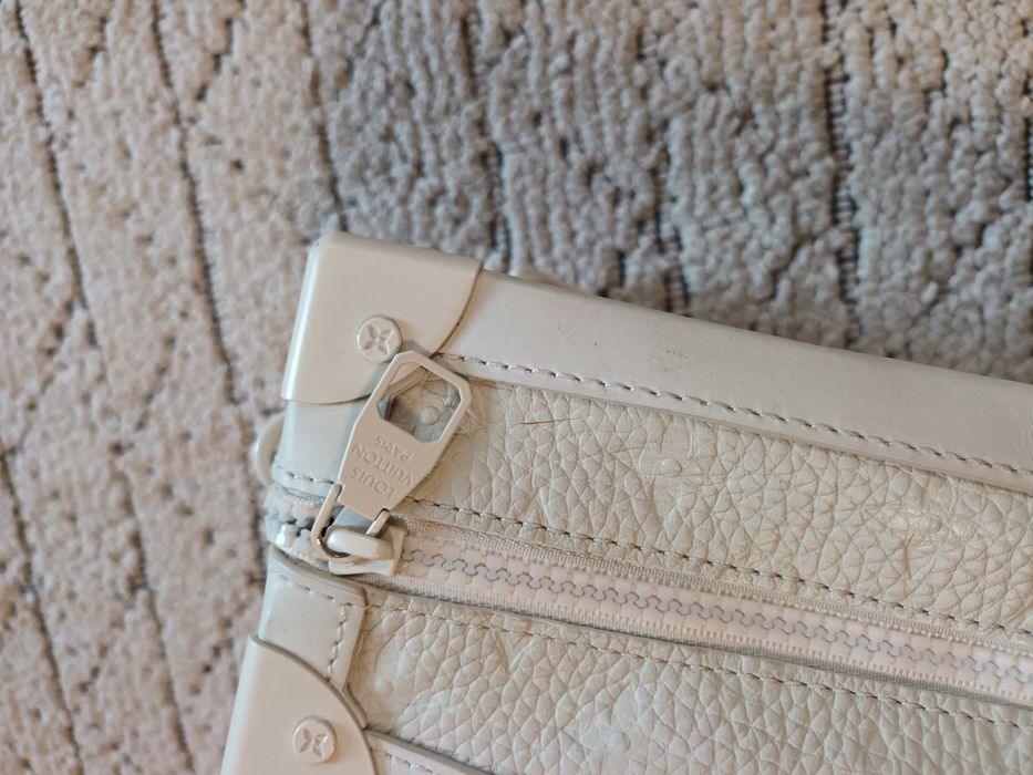 Louis Vuitton чанти