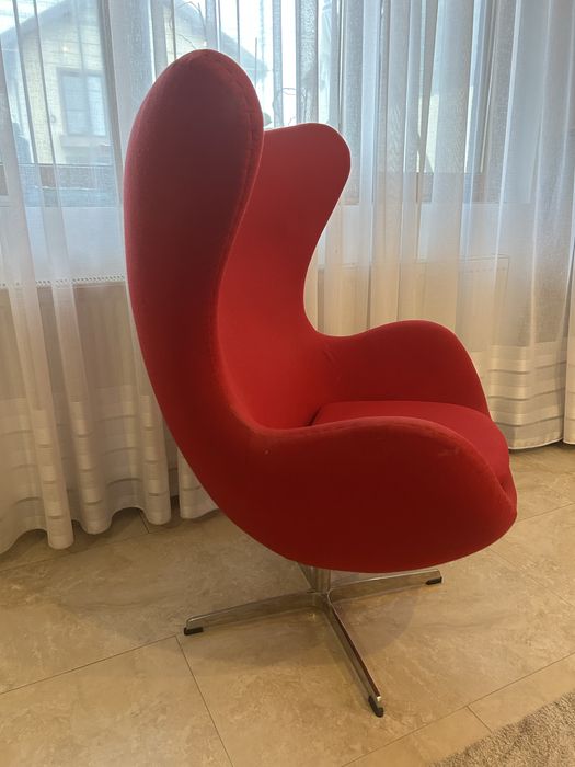 Fotoliu tip ou Egg Rosu Designer