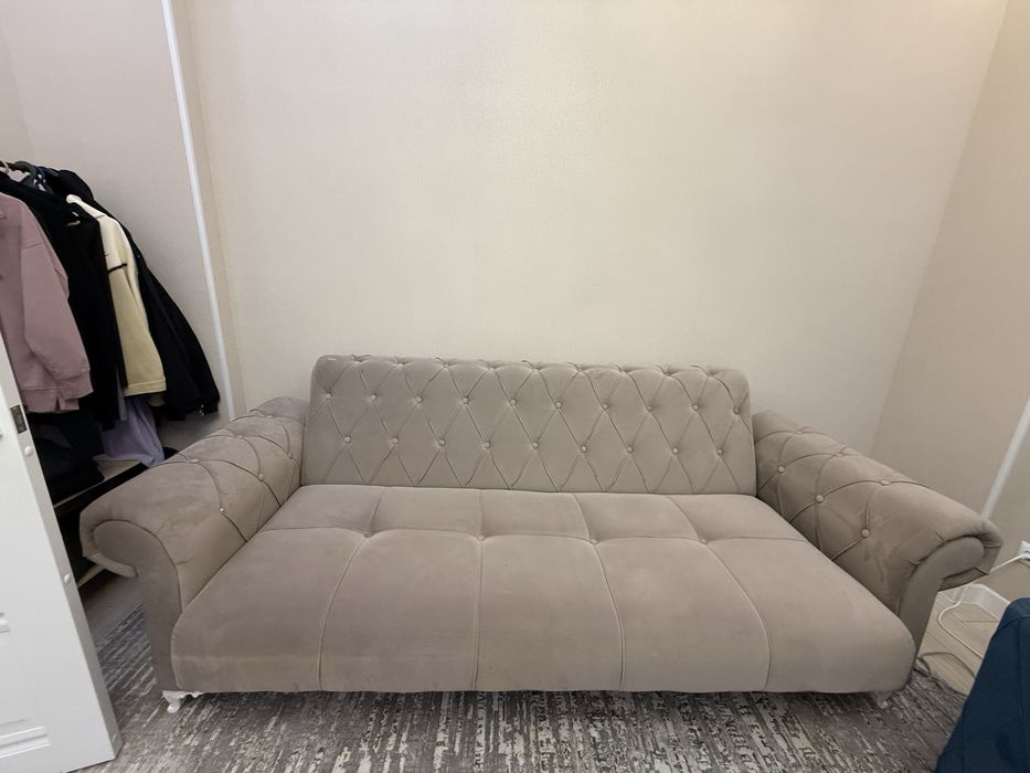 Диван раскладной в отличном состоянии