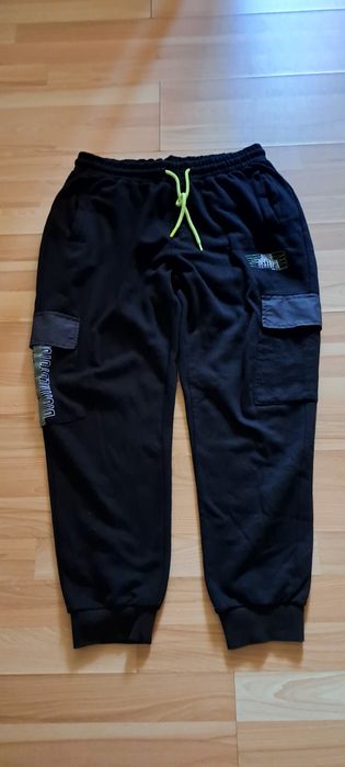 Pantaloni de trening marimea L