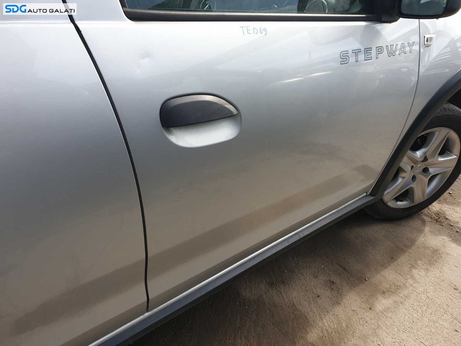 Usa Usi Portiera Portiere Dreapta Fata Dezechipata Dacia Logan 2 2012 - 2016 Culoare TED69 [C4618]