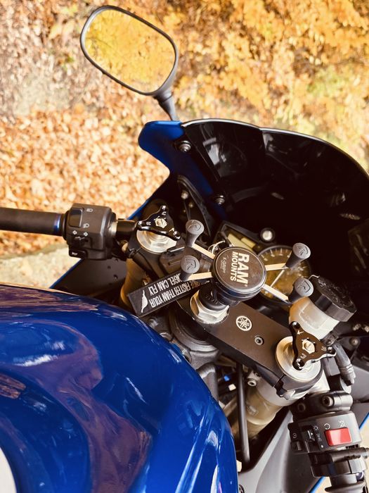 Motocicleta Yamaha R1 RN09 2003