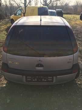 Dezmembrez Opel Corsa C 1.4 Benzina 2003