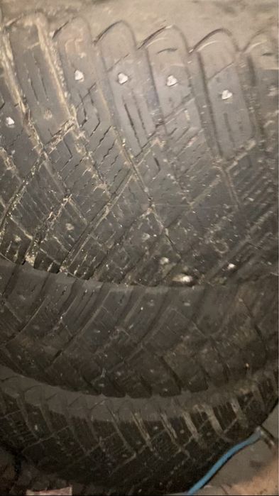 Продам комплект зимних колёс