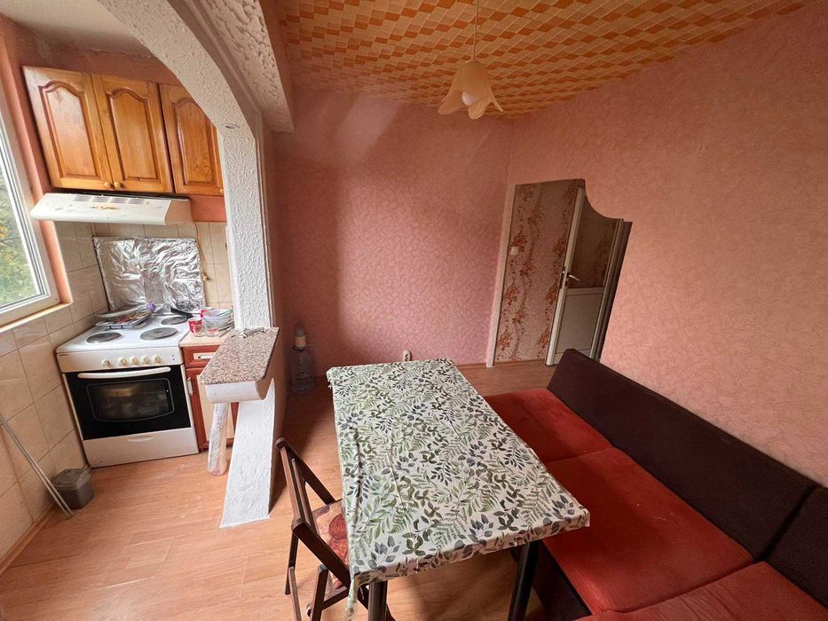 Дава се под наем Двустаен апартамент в Бургас, Меден рудник - зона А - 50 кв.м за 250 € - Снимка #2