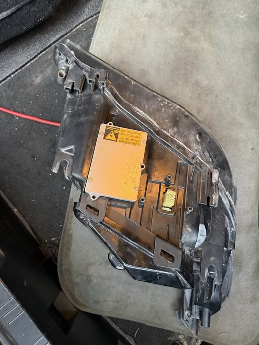 Bmw E60 dynamic drive ляв фар